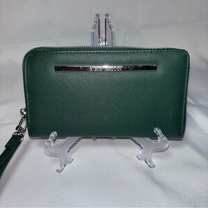 2/$30 Steve Madden Green Women's BZipppy Wallet w/Wristlet Strap